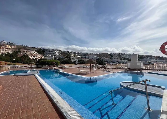 Holabrisas * 아데제